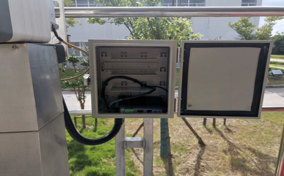 光伏發電數據傳輸設備串口服務器.jpg